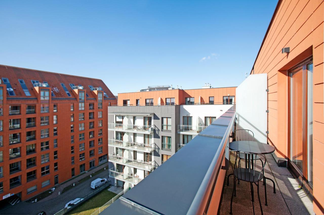 Marine Studio With Balcony And Parking By Tyzenhauz Gdansk Bagian luar foto